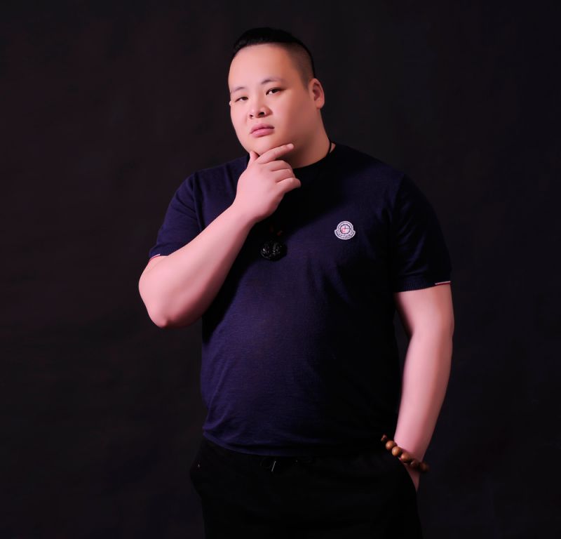 成都裝修設(shè)計(jì)師文定凱